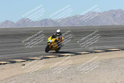 media/Oct-13-2025-Moto Forza (Mon) [[a66d839500]]/4-C Group/Session 2 (Bowl)/